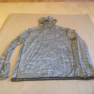Mens light weight pull over